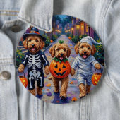 Goldendoodle Trick-or-Treating Halloween Costumes 缶バッジ (インサイチュ)