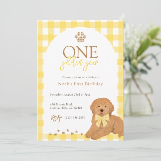 Goldendoodle Yellow Gingham First Birthday 招待状 (スタンド正面)