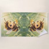 Goldene Hummel im Blütentanz.8 ビーチタオル (正面)