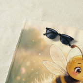 Goldene Hummel im Blütentanz.9 ビーチタオル (インサイチュ)