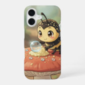 Goldene Hummel im Blütentanz iPhone 16ケース (裏面)