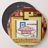 GoldenGreekeの都心のよろめきIIIの円形ボタン 缶バッジ (正面&裏面)