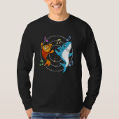 Goldfish Shark Dancing Cute Sea Animals Tシャツ (正面)
