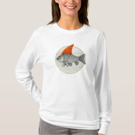 Goldfish with a Shark Fin Tシャツ