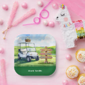 Golf Easter holiday with golf cart and easter eggs ペーパープレート (パーティー)
