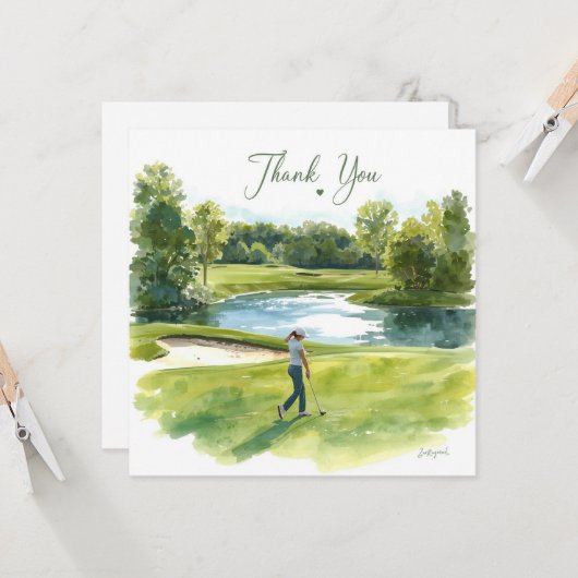 Golf Woman golfer is golfing in golf course  カード (正面/裏面インサイチュ)