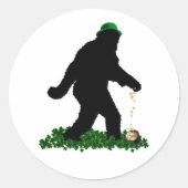 Gone Squatchin' on St. Patrick's Day ラウンドシール (正面)