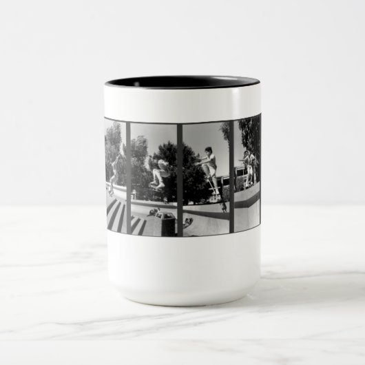 GONZ GAP at Embarcadero, SF Mag マグカップ (中央)