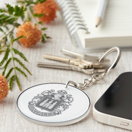  Gonzalez Family Crest Keychain キーホルダー (正面右)