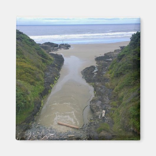 Good Fortune Cove、Cape Perema、または マグネット (正面)