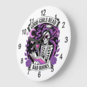 Good Girls Read Bad Books  ラージ壁時計 (傾斜)