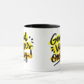 Good Vibesのみレトロマグカップ – Sip Positivity Daily! マグカップ (中央)