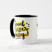 Good Vibesのみレトロマグカップ – Sip Positivity Daily! マグカップ (正面左)