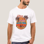 Good Vibes High Tides Retro 60S Faded Summer Gift Tシャツ (正面)