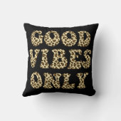 Good Vibes Only – かわいいヒョウ柄ブラック クッション (裏面)