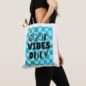 「Good Vibes Only」市松模様の美しいデザイン トートバッグ (クローズアップ)