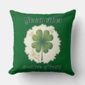 Good Vibes St Patrick’s Day Shirt – almofada クッション (正面)