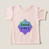 "Good Vibes" Text on Gradient Star Shape (デザイン正面)