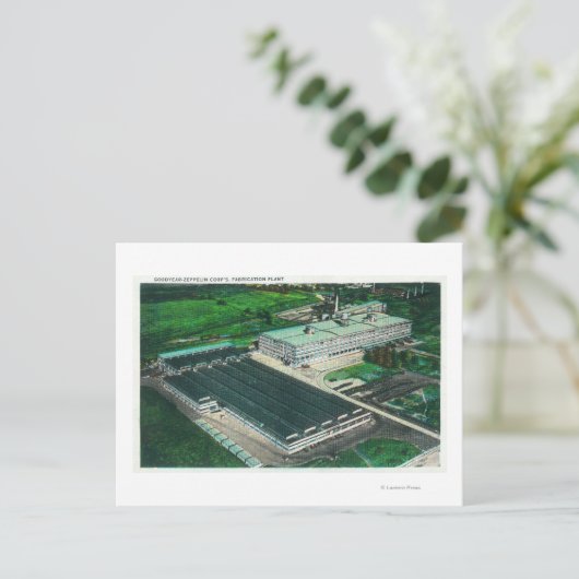 Goodyearツェッペリン型飛行船の製作の空中写真 ポストカード (スタンド正面)