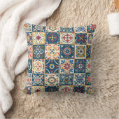 Gorgeous seamless pattern white colorful Moroccan, クッション (ブランケット)