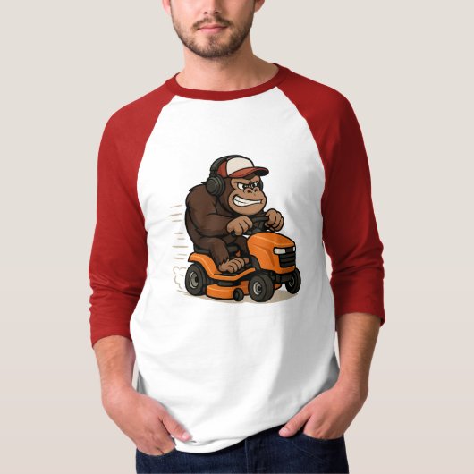 Gorilla on a Lawn Mower T-Shirt Tシャツ (正面)