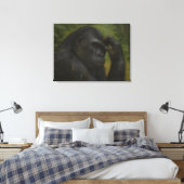 Gorilla Reflection – 思いやりのある野生生物ポートレート キャンバスプリント (インサイチュ (寝室))