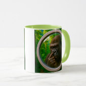 Gorille drôle en forêt マグカップ (正面右)