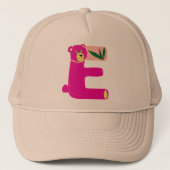 gorra con la letra "E" キャップ (正面)