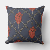 Goth heart throw pillow クッション (正面)