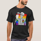 Goth Skeleton Coffee Gay Lesbian Pride Rainbow Hum Tシャツ (正面)