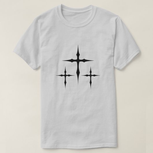 Gothic Cross T-Shirt – Dark Aesthetic Triple Cross Tシャツ (デザイン正面)