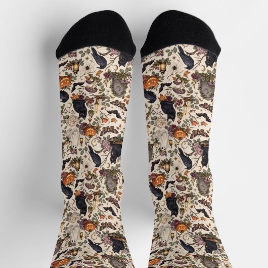 Gothic Halloween Ravens Cats Ghosts Floral Pattern ソックス (上部)
