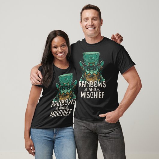 Gothic Leprechaun Rainbows and Mischief St Patrick Tシャツ (ユニセックス)