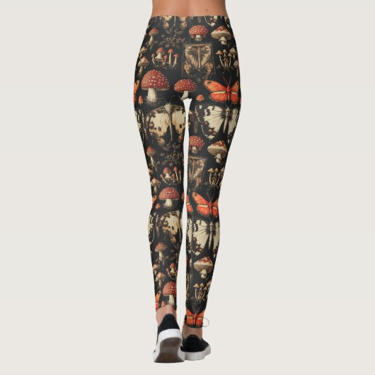 Gothic Mushroom Specimen Dark Academia Red Moth レギンス (裏面)