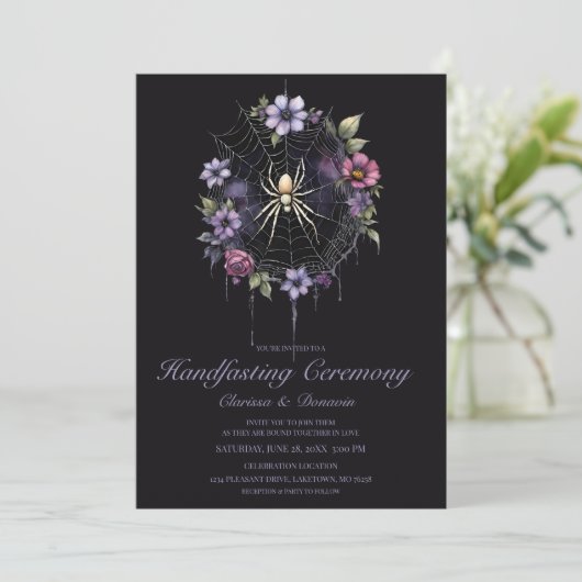 Gothic Purple Spider Floral Web Handfasting 招待状 (スタンド正面)