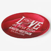 Gothic Red Rose Love at First Bite Wedding ペーパープレート (アングル)