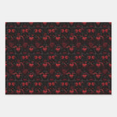 Gothic Red Roses Red Hearts and Black Flowers ラッピングペーパーシート (正面)