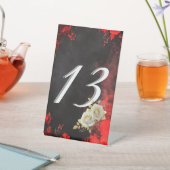 Gothic Romance Black & Red Rose Wedding Table Numb 台座サイン (インサイチュ)