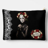 Gothic Rose Queen – Dark Romantic Art with Skeleto アクセサリーポーチ (裏面)