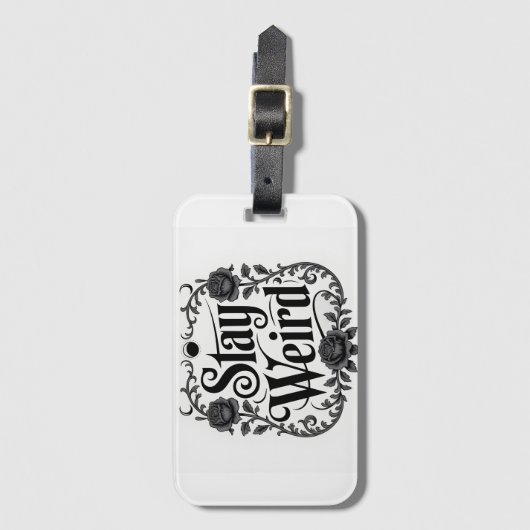 Gothic Typography Graphic "Stay Weird" ラゲッジタグ (正面縦)