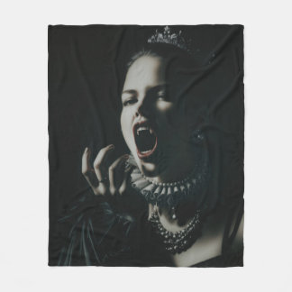 Gothic Vampire Queen Throw Blanket – Dark Fantasy  フリースブランケット