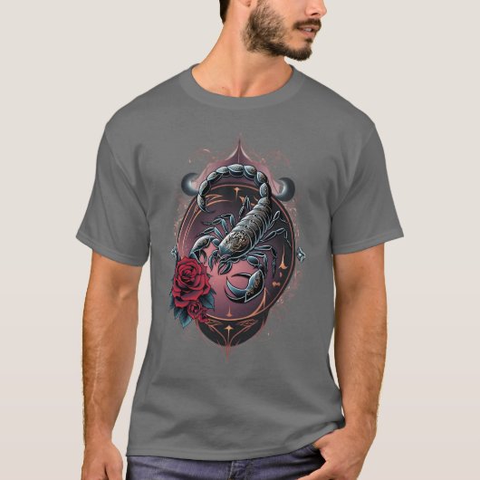 Gothic Zodiac Scorpio – Baroque Scorpion Art Tシャツ (正面)