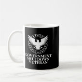 Government Shutdown Veteran Eagle Patriotic Litica コーヒーマグカップ (左)