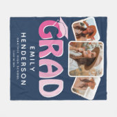 GRAD モダン 3 xフォトコラージュ卒業ギフト フリースブランケット (正面(横))