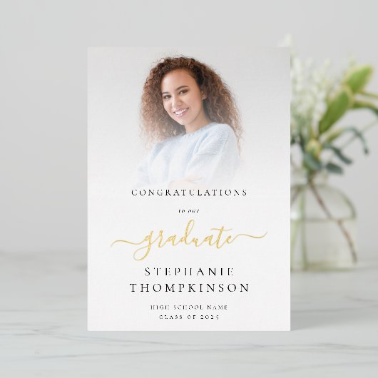 Grad 2025フォト金ゴールドフォイル実在発表 箔招待状 (立ち正面)