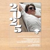 Grad 2025写真モダン白と黒のクールパーティー アクリル招待状 (正面)