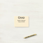 Grad bold letter name class of 20XX yellow pastel  ポストイット (デスク上)