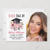 Grad Capとピンクの花模様3 Photo She Did It 案内状 (正面)