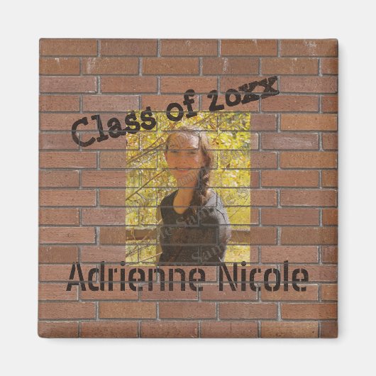 Grad Graffiti Photo on Bricks Customizable マグネット (正面)