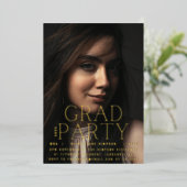 GRAD PARTY | モダンゴールドスクリプト大学 箔招待状 (立ち正面)